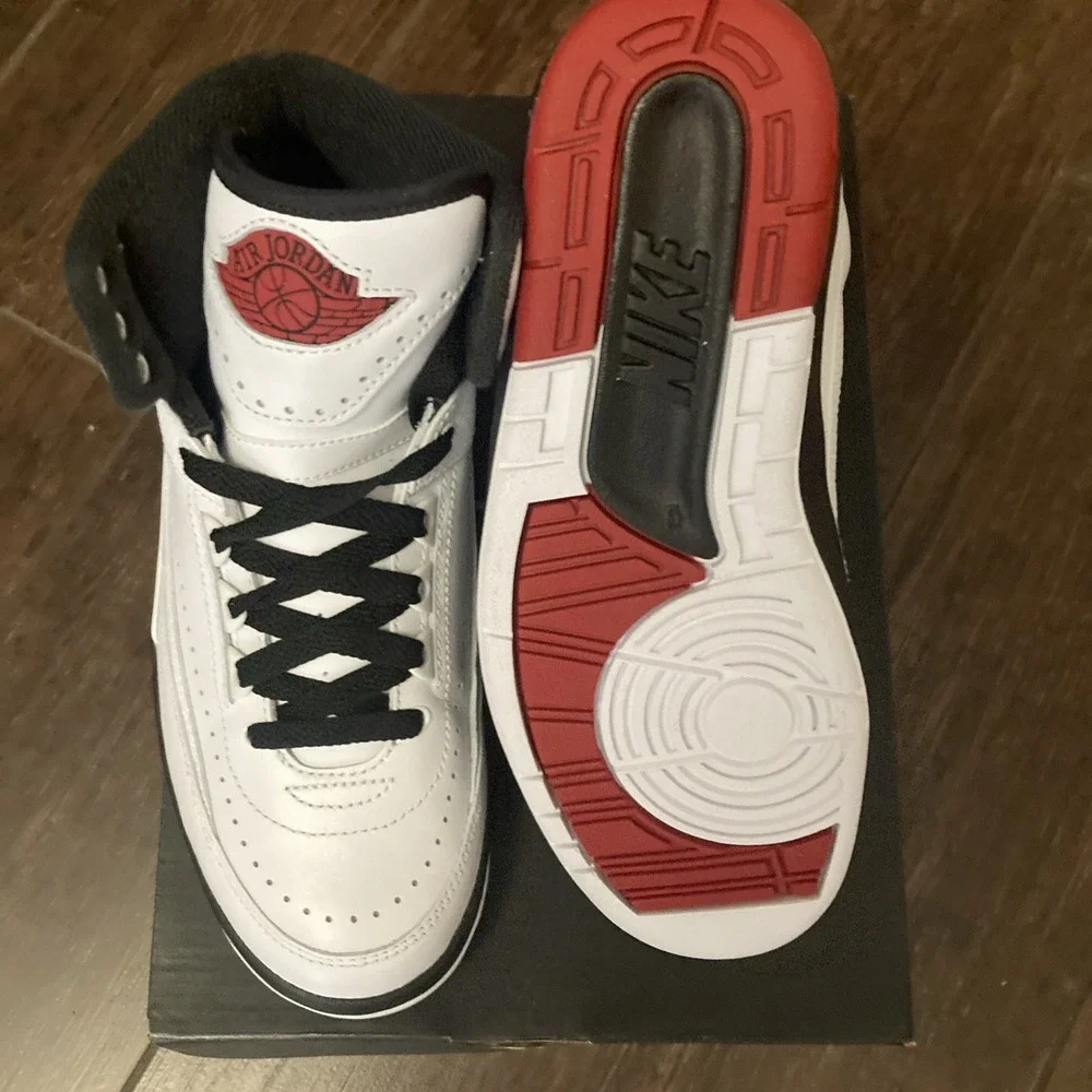 Brand New W/ Defects (tongue Creasing). Air Jordan 2 Retro (GS). Size 5 Youth